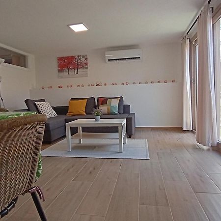 Vacanze Nella Casetta Pula Eksteriør billede