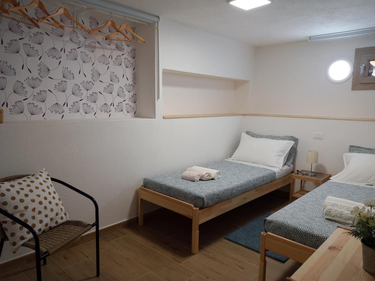 Vacanze Nella Casetta Pula Eksteriør billede